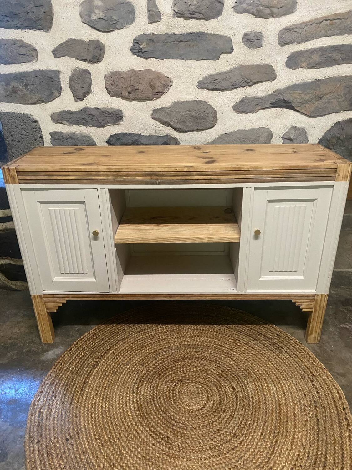 Sideboard / buffet