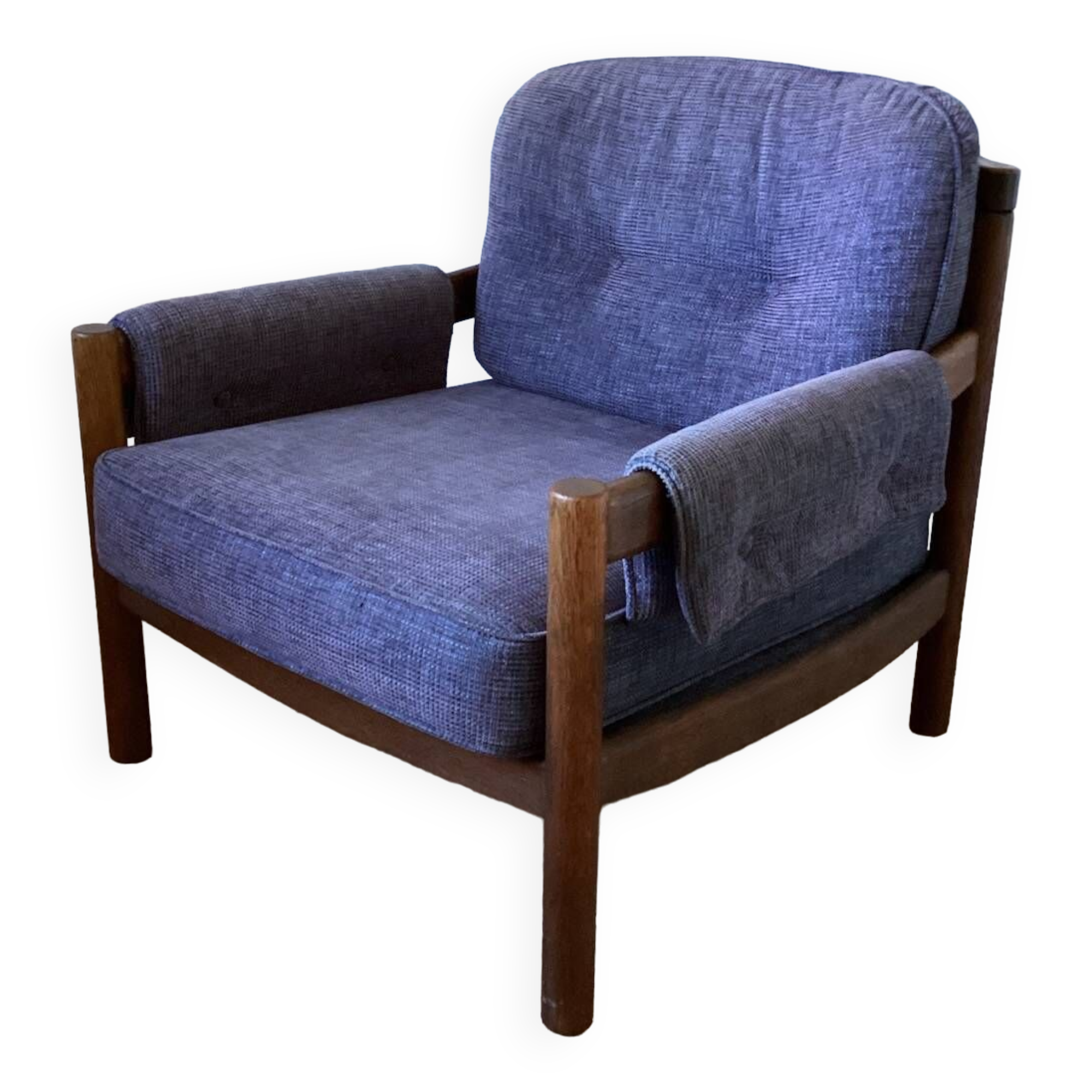 Vintage armchair in wood and blue velvet