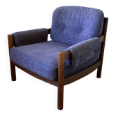 Vintage armchair in wood and blue velvet