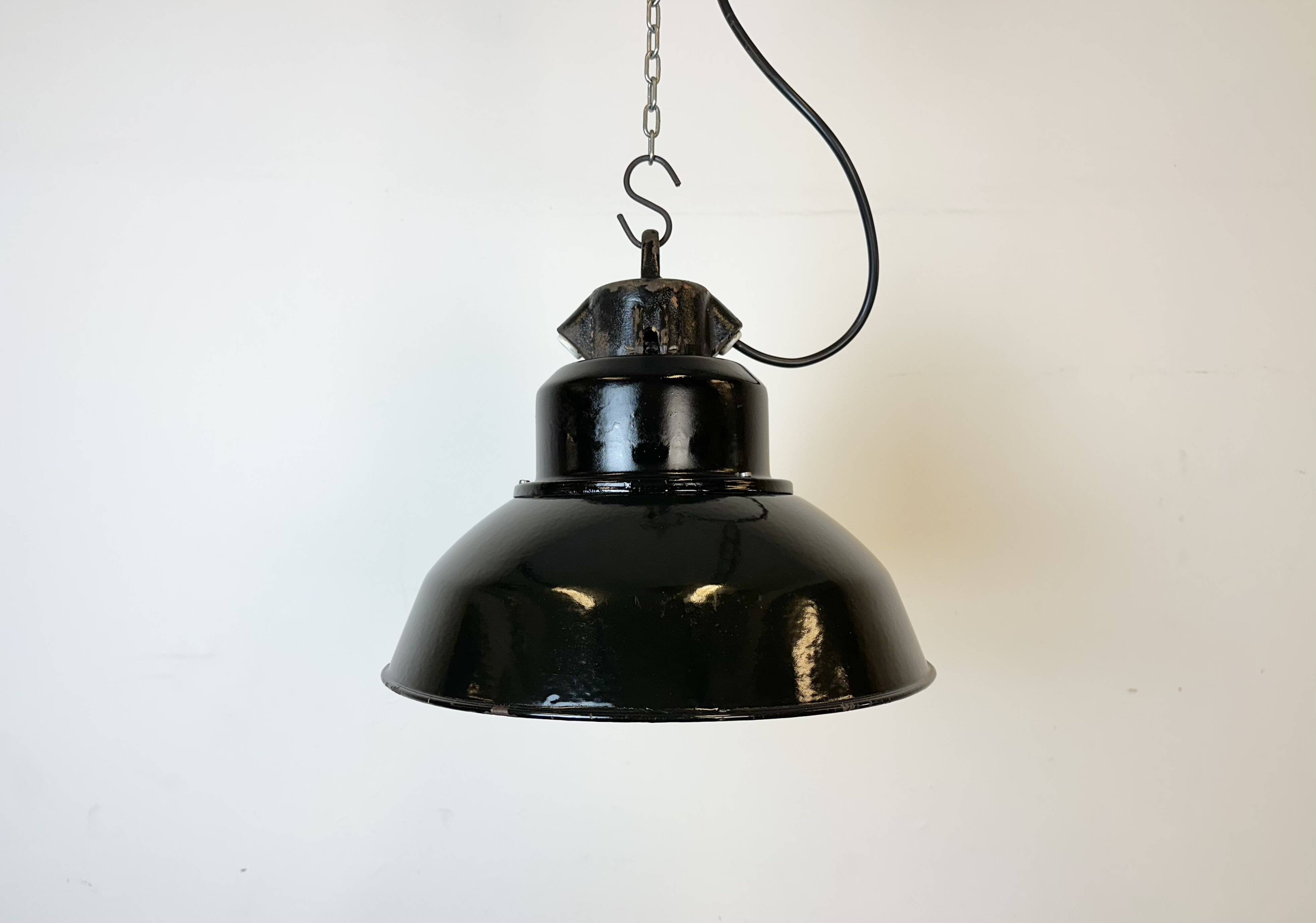 Industrial Black Enamel Factory Lamp with Cast Iron Top, 1960s