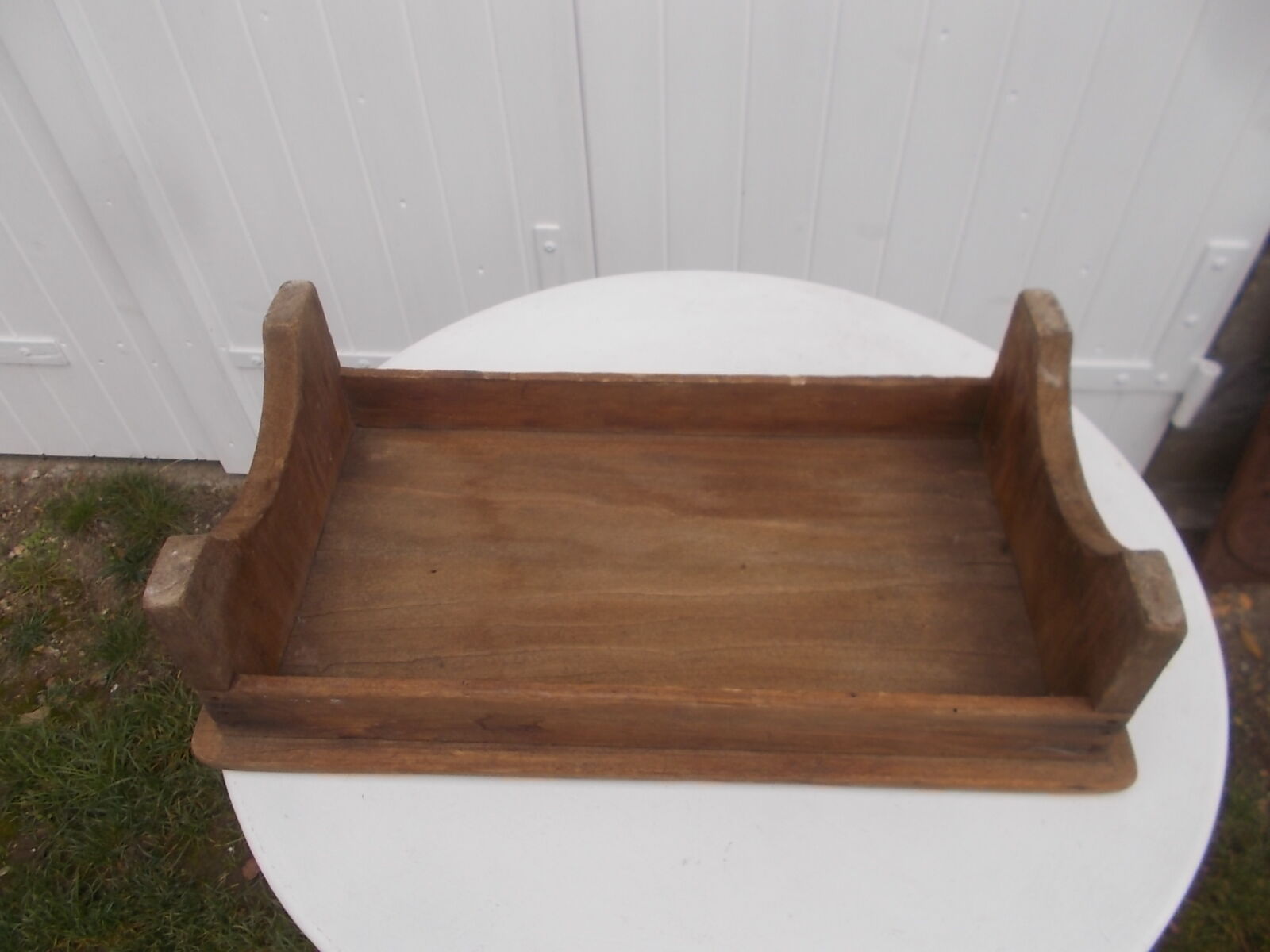 Wooden stool footrest