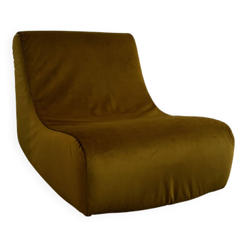 Vintage armchair with removable cover