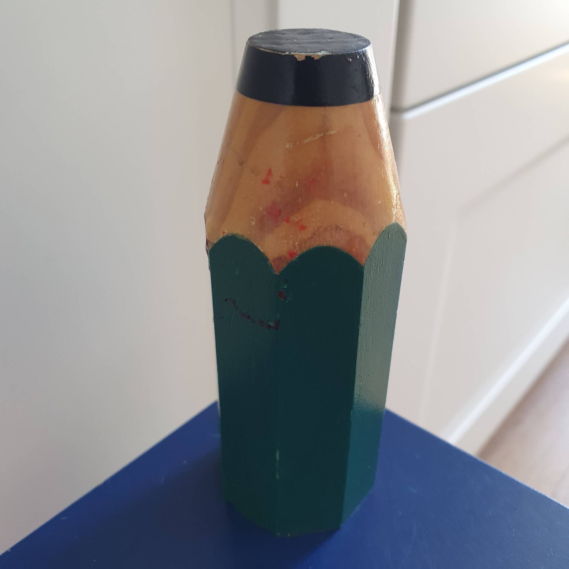 Occasional bedside table / pencil foot eraser attributed to Pierre Sala