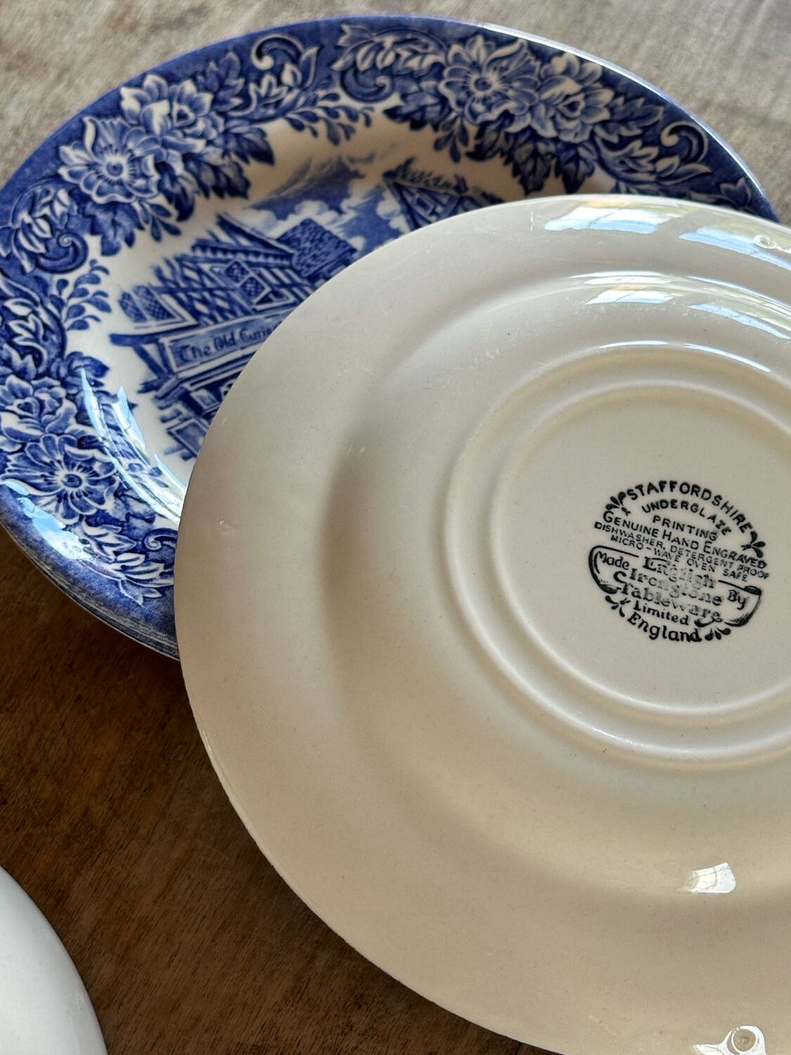 Assiettes et bol vintage