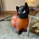 Art Deco cat lamp in glass paste, signed.