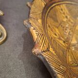 Ancien plat modelé d'art populaire Ideqqi Grande Kabylie