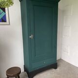 Green hosiery wardrobe