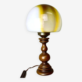 Lampe de table portugaise en bois et laitier en verre onyx 1960