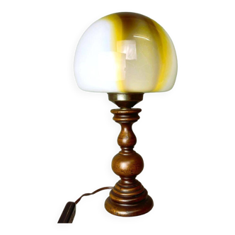 Lampe de table portugaise en bois et laitier en verre onyx 1960