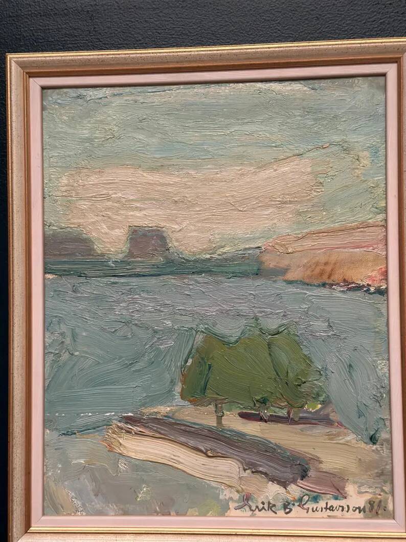 Original Swedish Oil on Canvas – "Coastal Landscape" by Erik Birger Gustavsson – Signed – Dated 1981 – Vintage and Framed – 41 × 33 cm (16.1 × 13 inches)