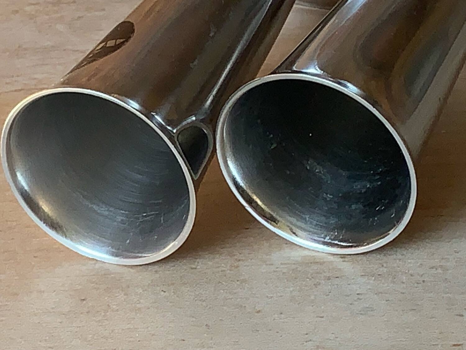 Paire de vases inox 1970 Alessi