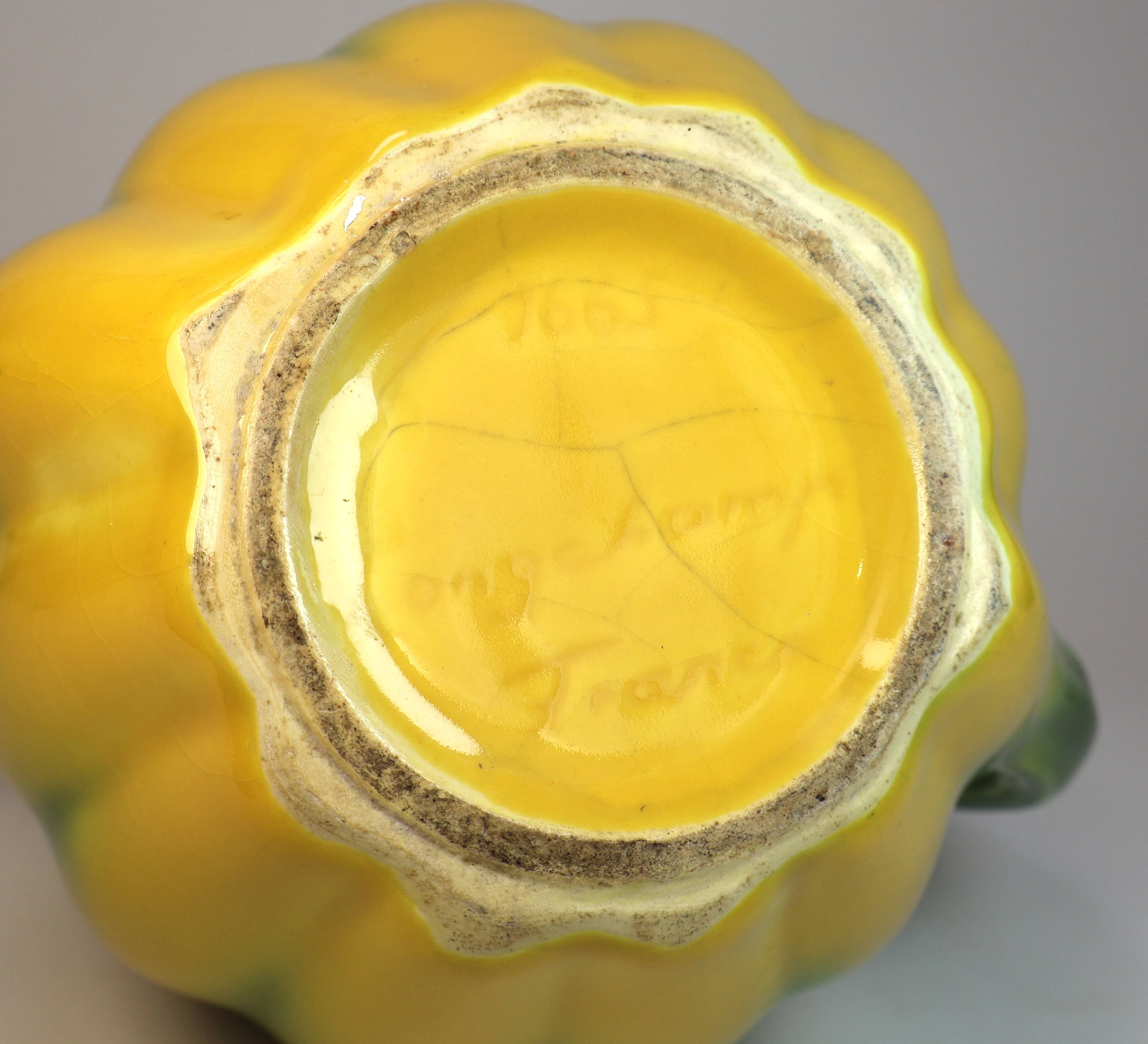 Pichet en forme de melon de la manufacture de Longchamp