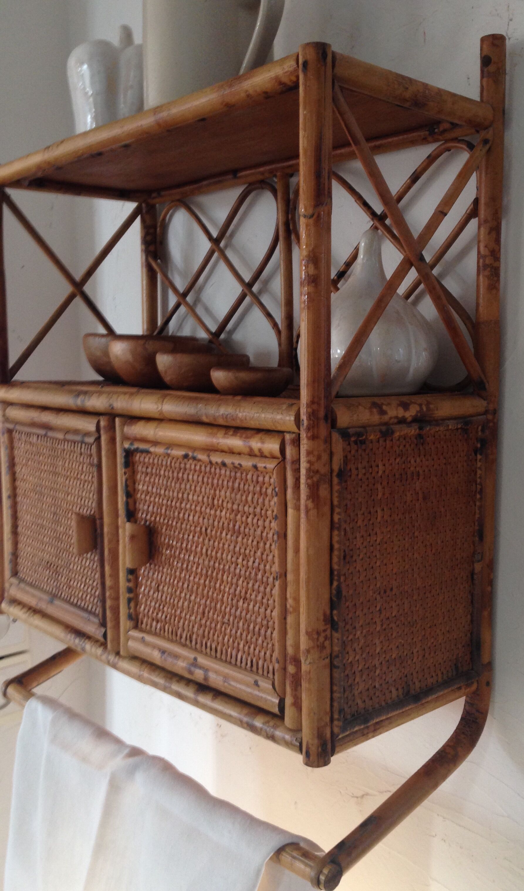 Shelf wall vintage rattan