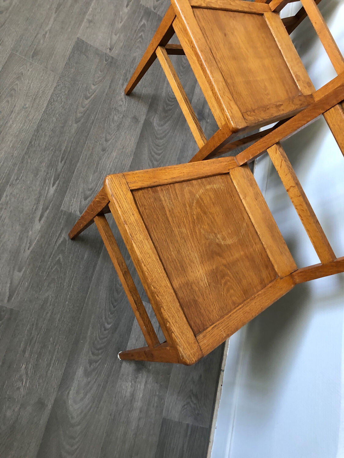 Set of 3 oak chairs from the 50s reconstruction period