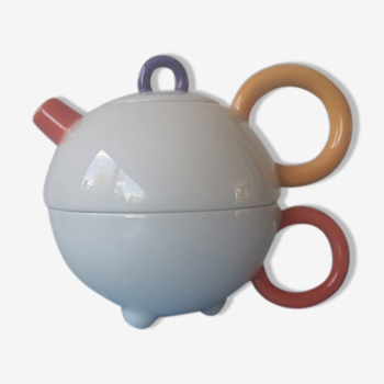 Teapot in Memphis designed by Matteo Thun for Arzberg 80's