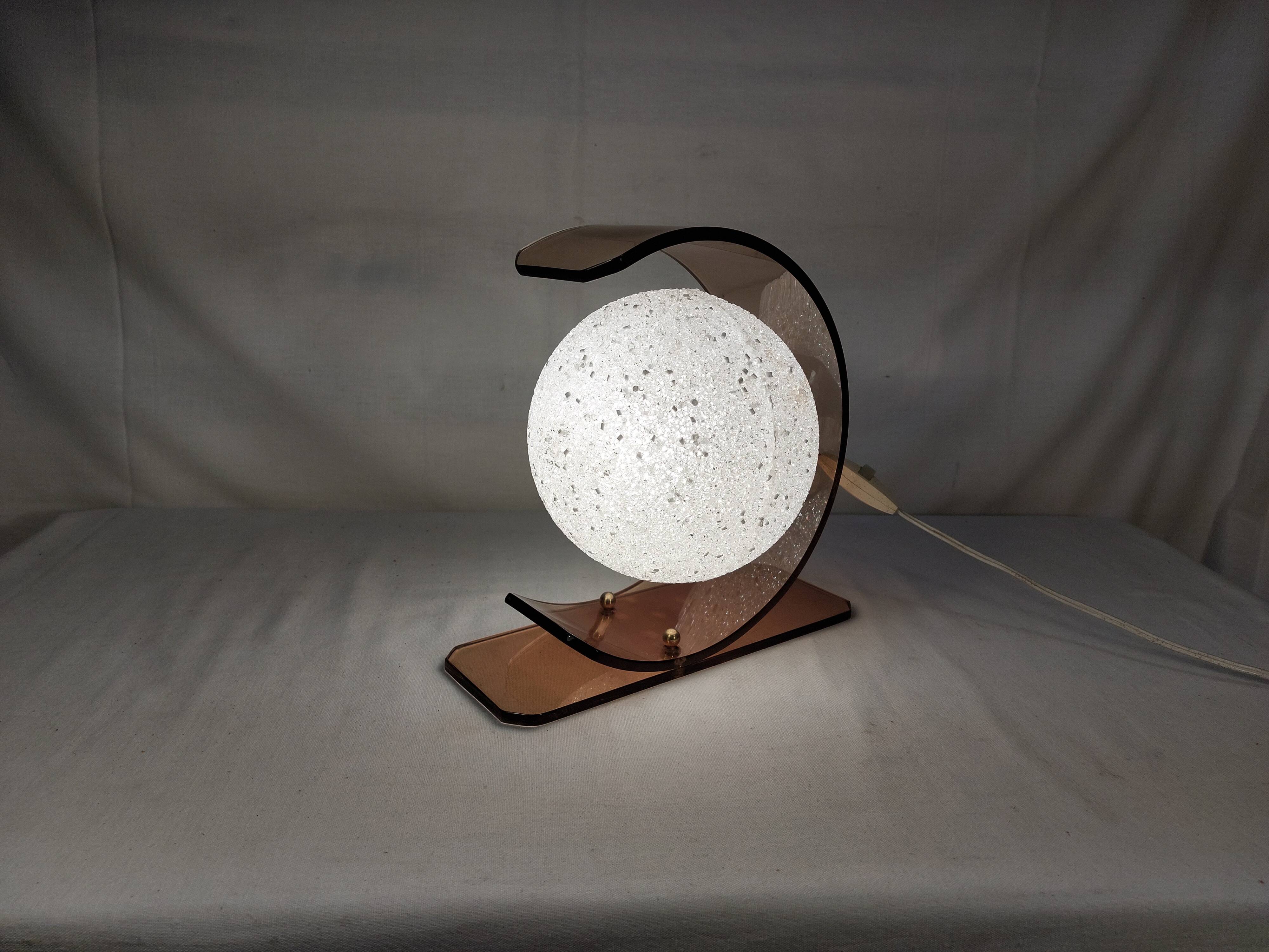 Vintage table lamp in plexiglass and Perspex