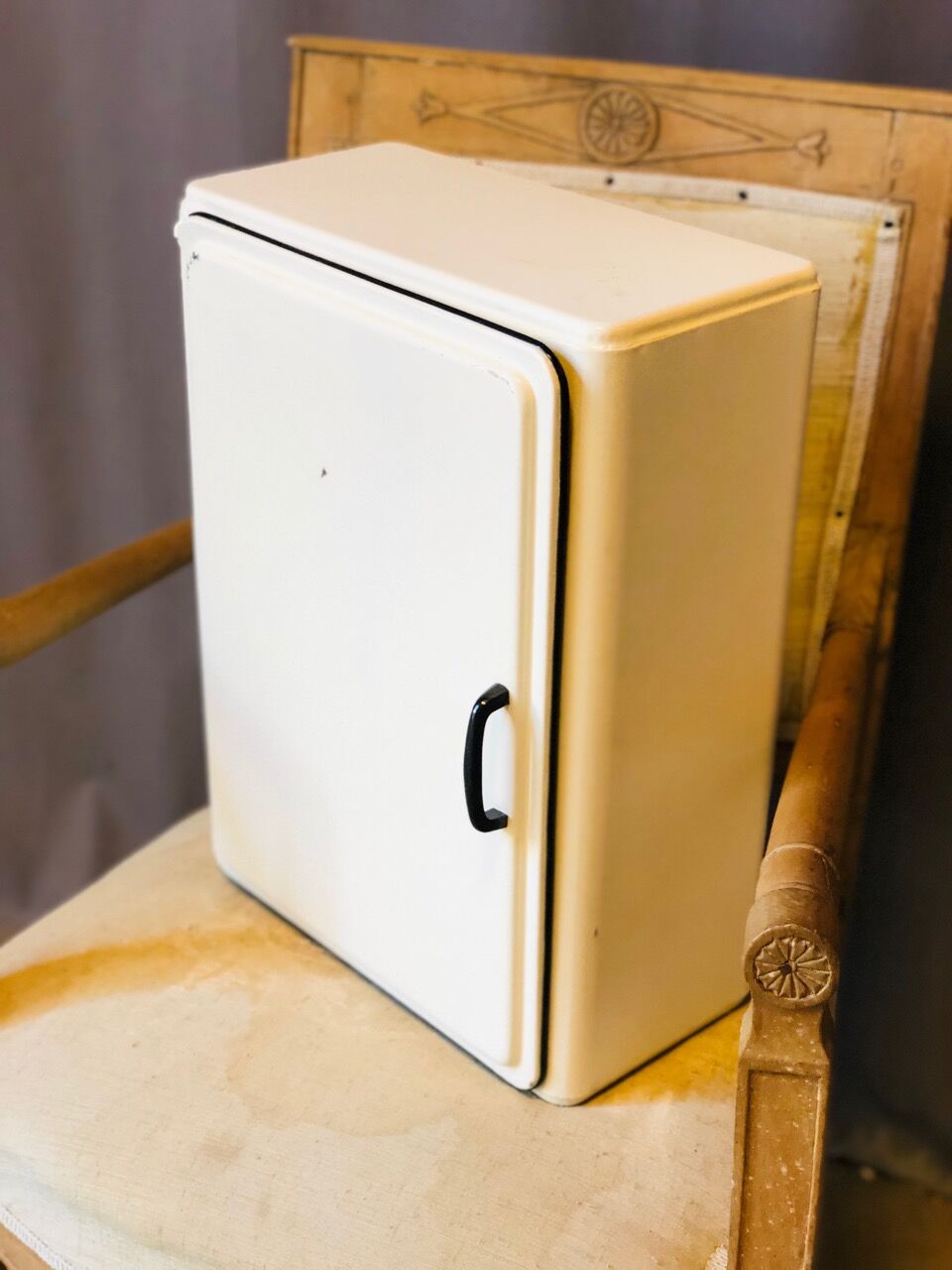 White medical cabinet