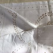 Linen table centre