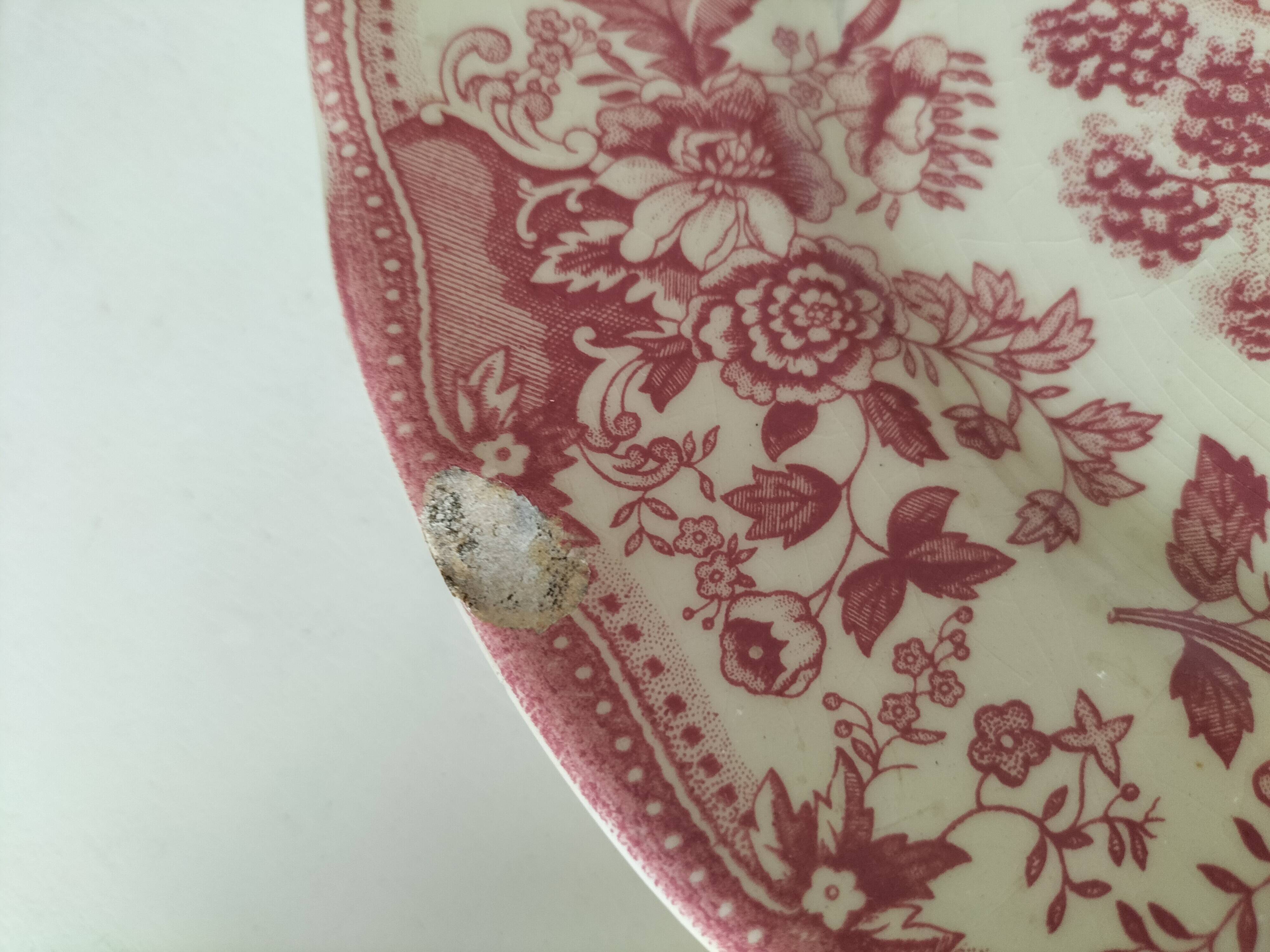 8 old pieces with English decoration – Mismatched collection