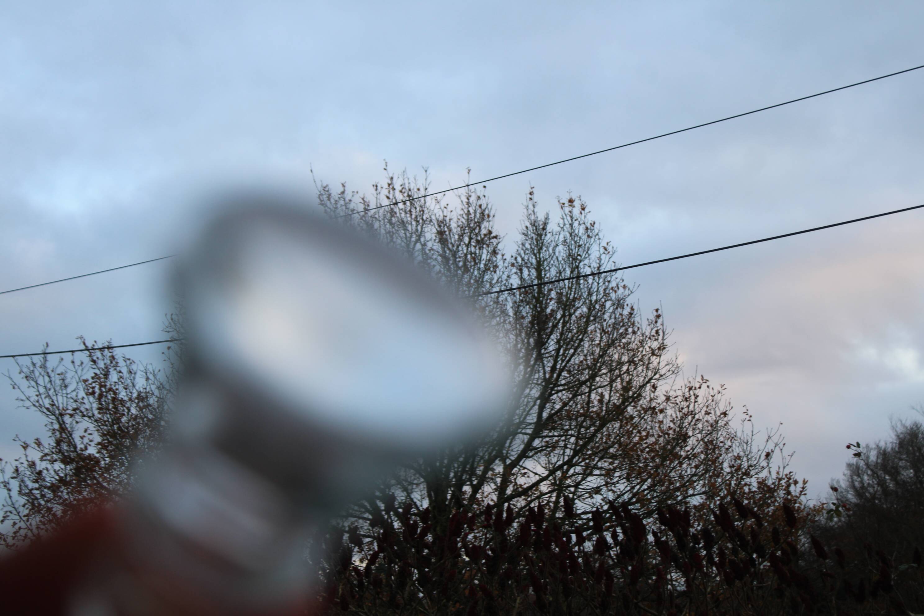 Elegant cut-glass carafe – classic and refined style