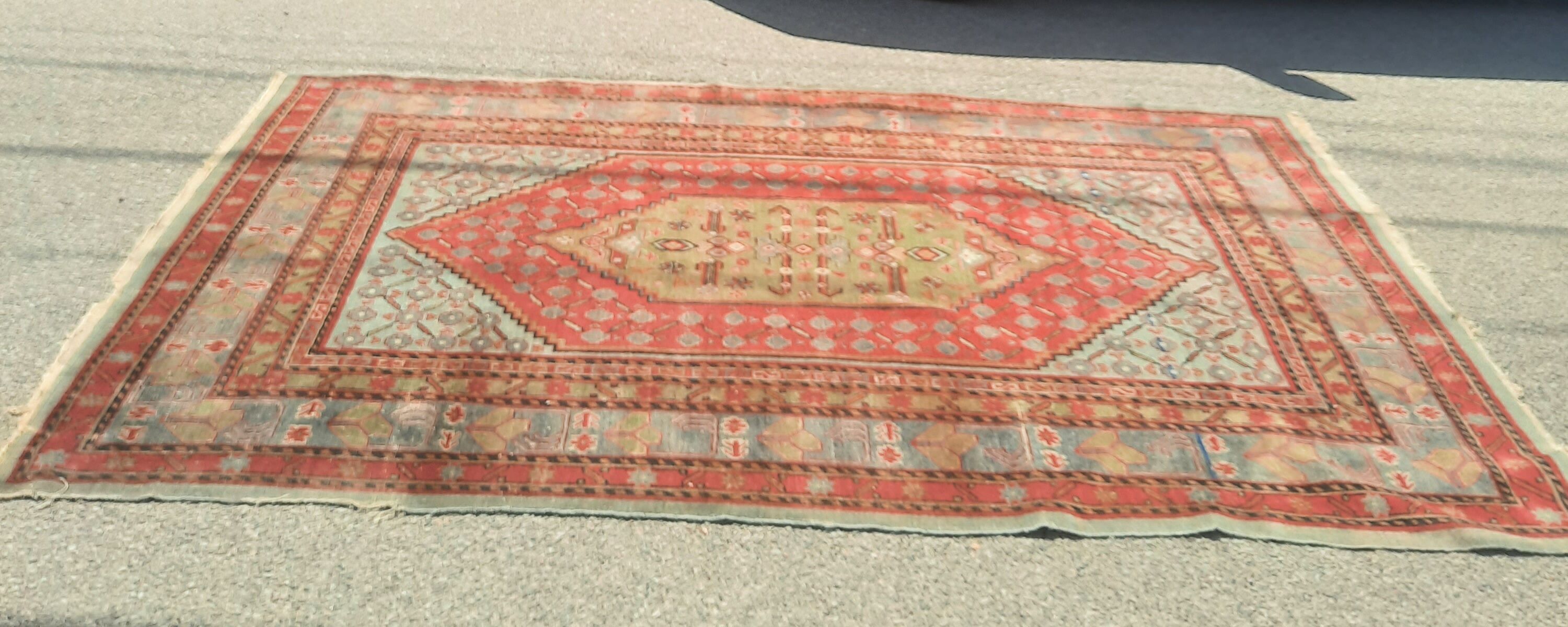 Oriental rug 2m88 x 1m88
