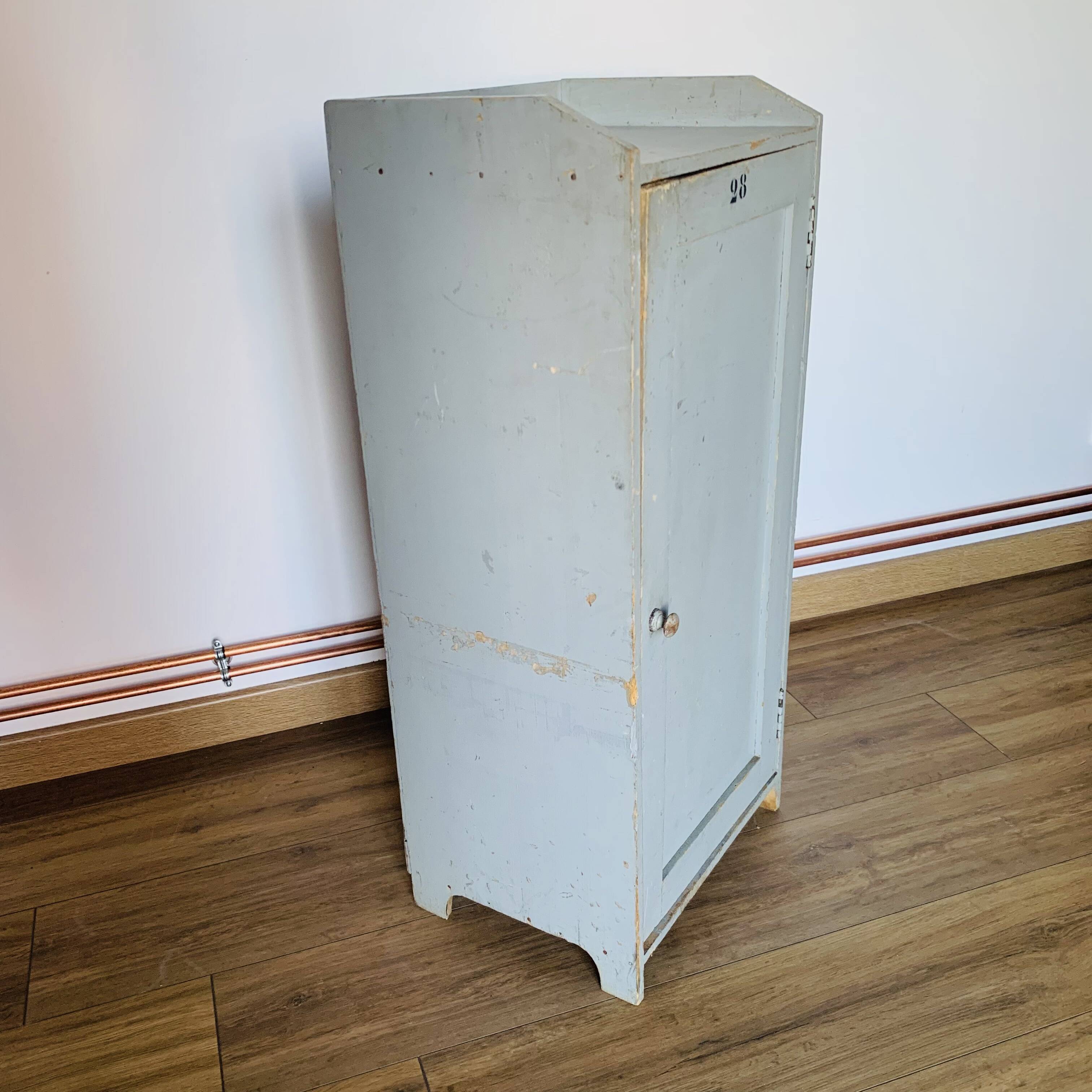Boarding furniture