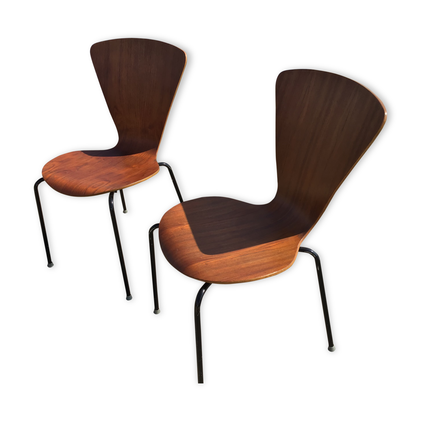 Pair of chairs series 7 by Arne Jacobsen for Fritz Hansen