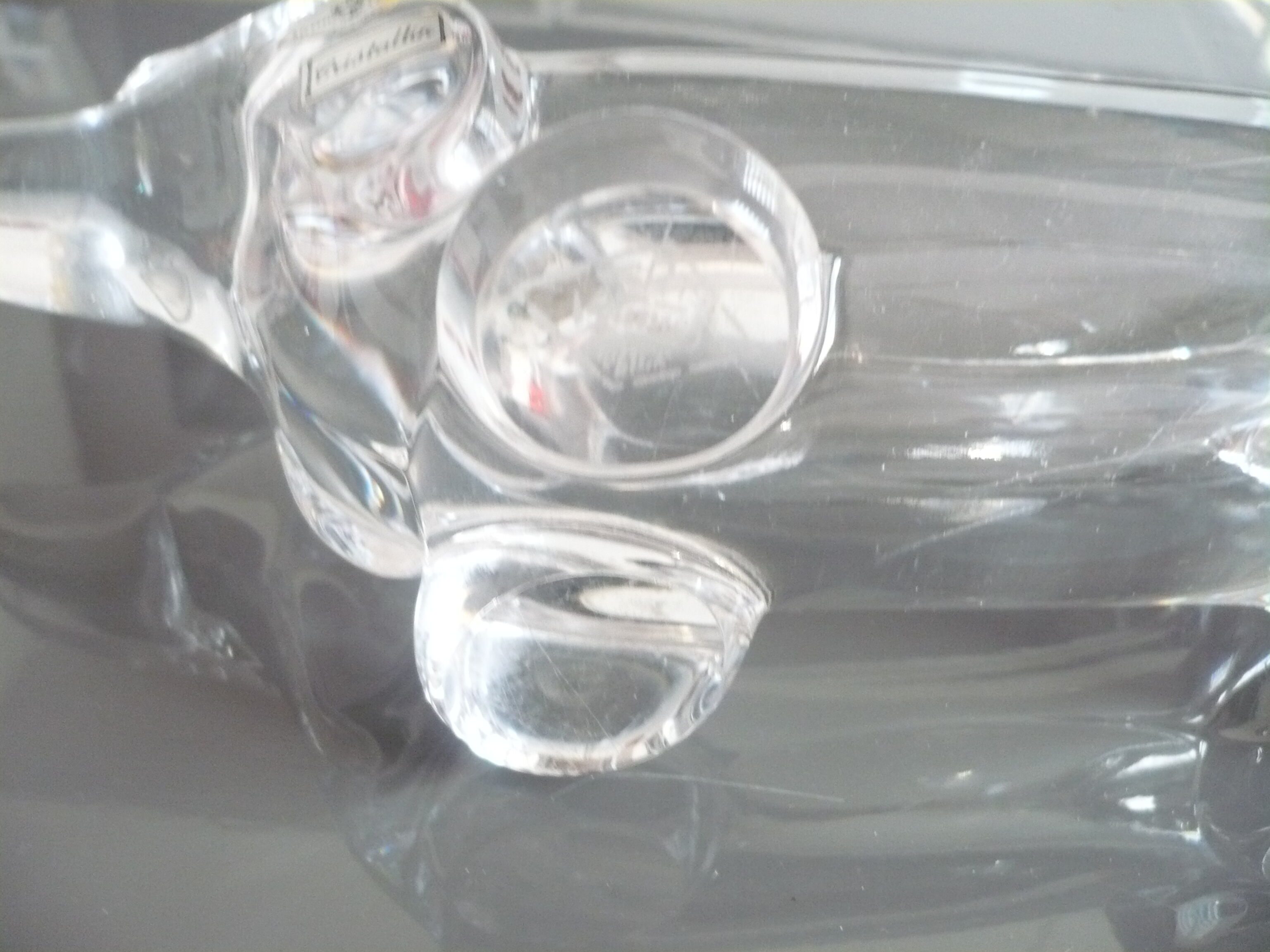 Vacuum pocket dachshund valve crystal france