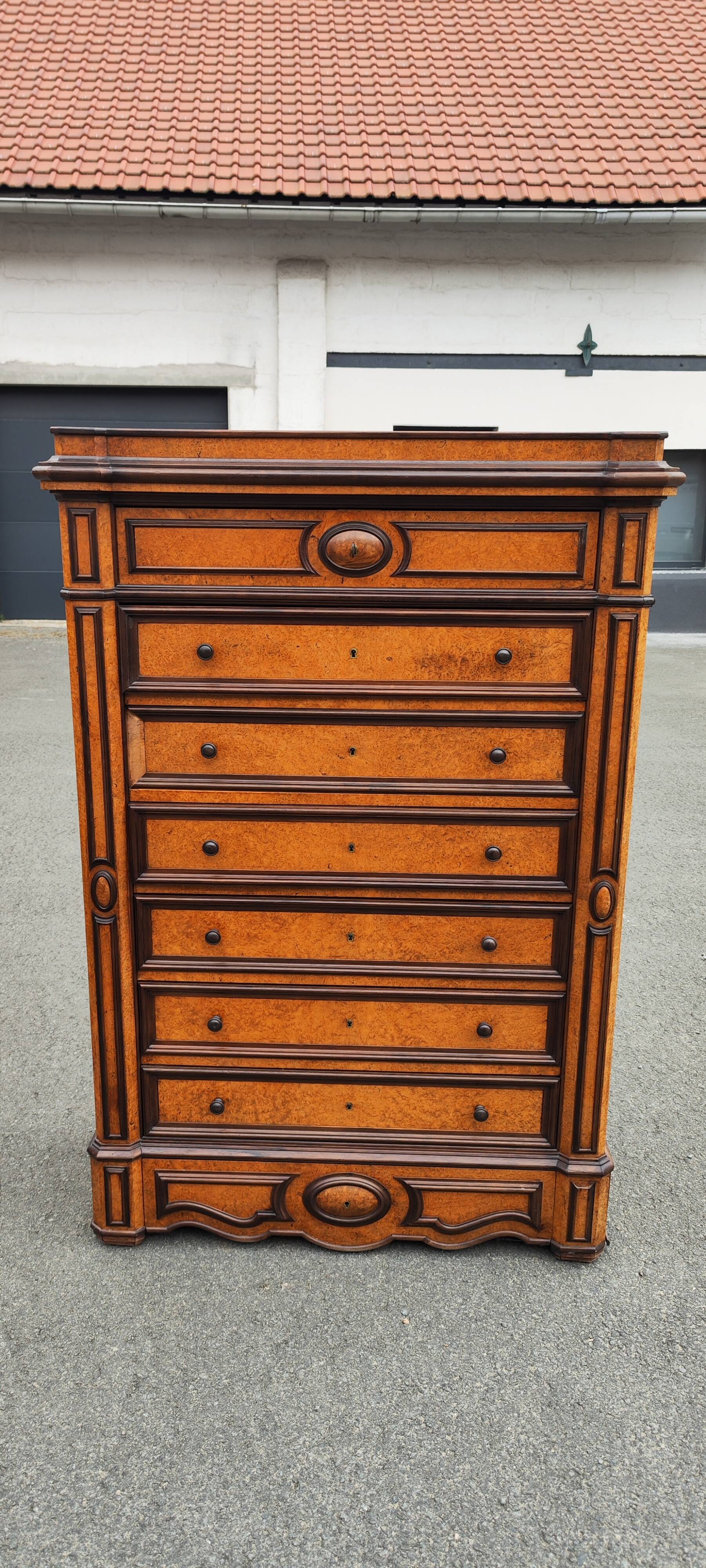Old weekly organizer in elm burl 8 drawers
