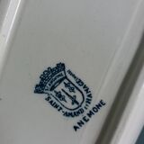 Saint Amand Terre de fer soap dish pocket with blue Anemone decor