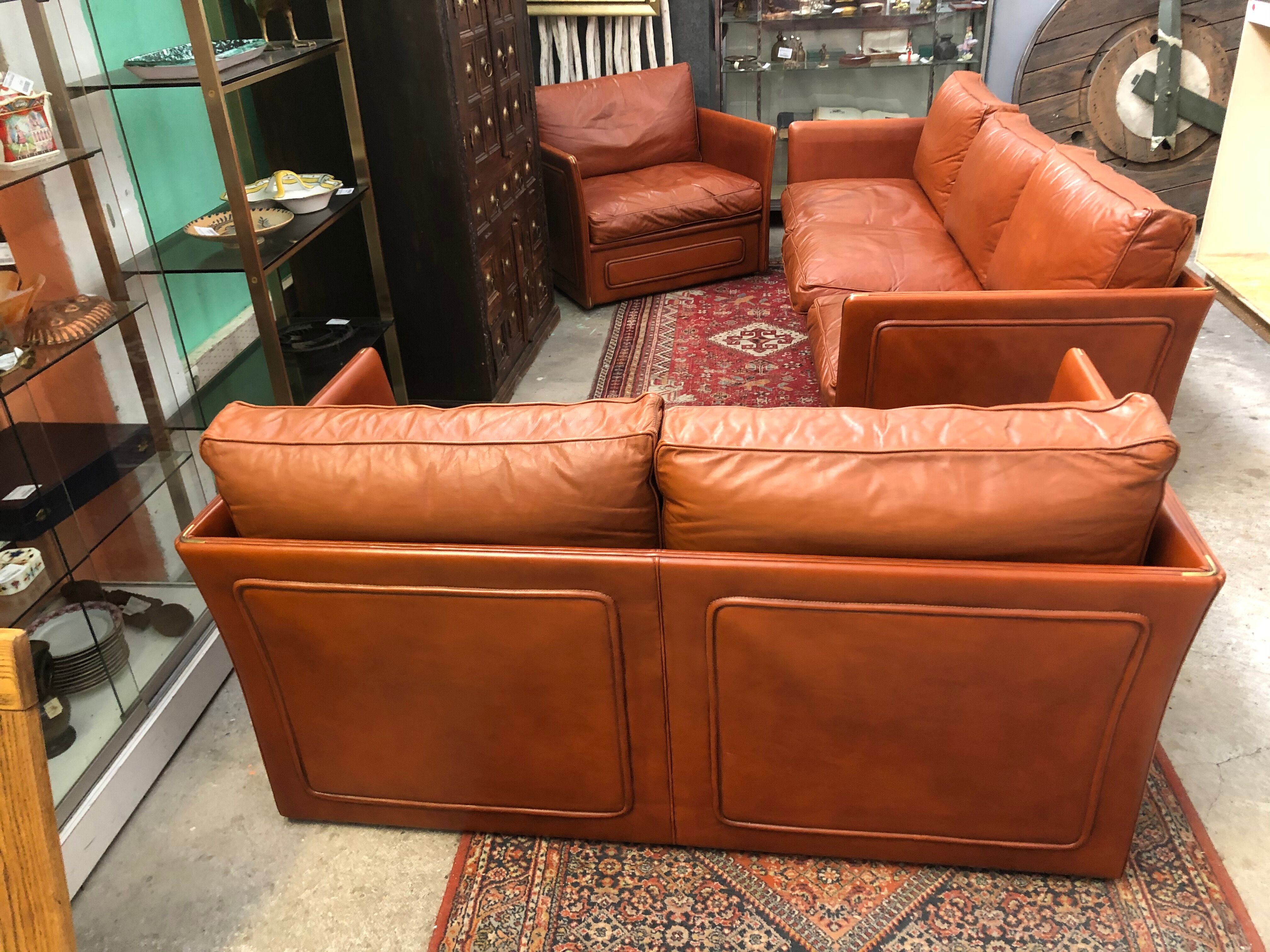 3-piece classic English leather lounge