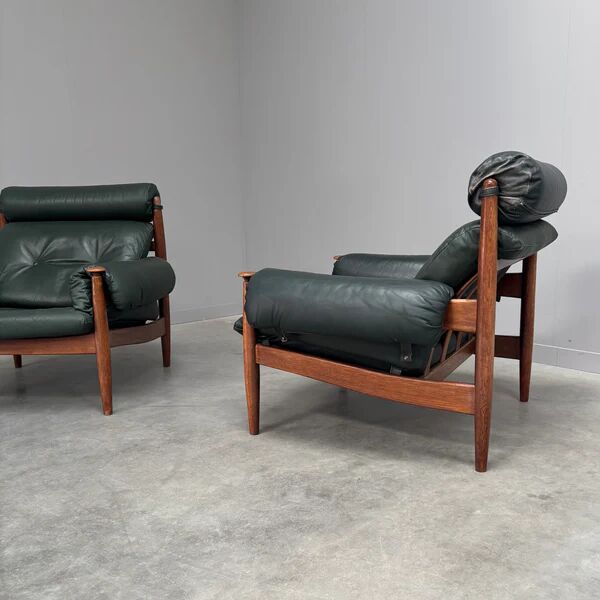 Fauteuils par Eric Merthen pour Ire Möbel AB, années 1960.