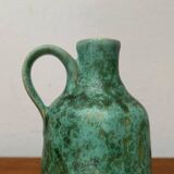 Minimalist ceramic vase carafe from the East German studio GDR by Kerstin and Ralf Unterstab for Kunsttöpferei Unterstab KTU, 1960s.