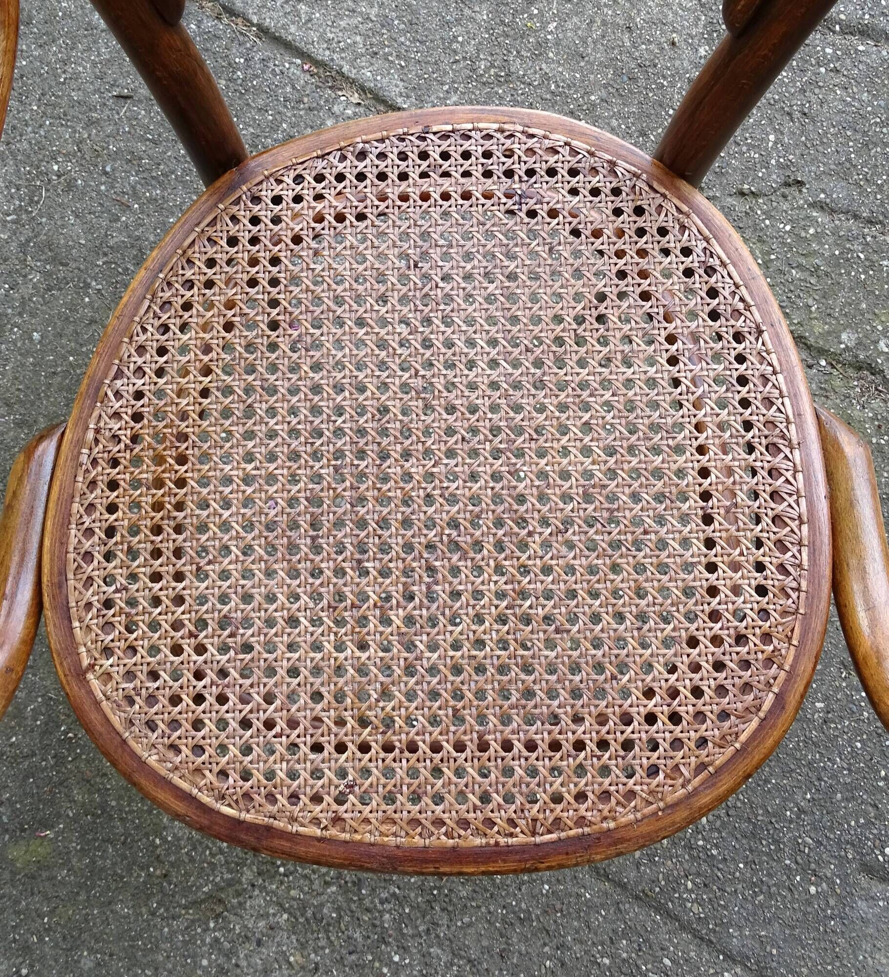 Bistro armchair wood-curved by Ungvar , 1905 n°14 1/2