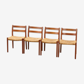 Lot de 4 chaises modèle 84, par Niels Otto Moller pour JL Mollers Mobelfabrik en 1976