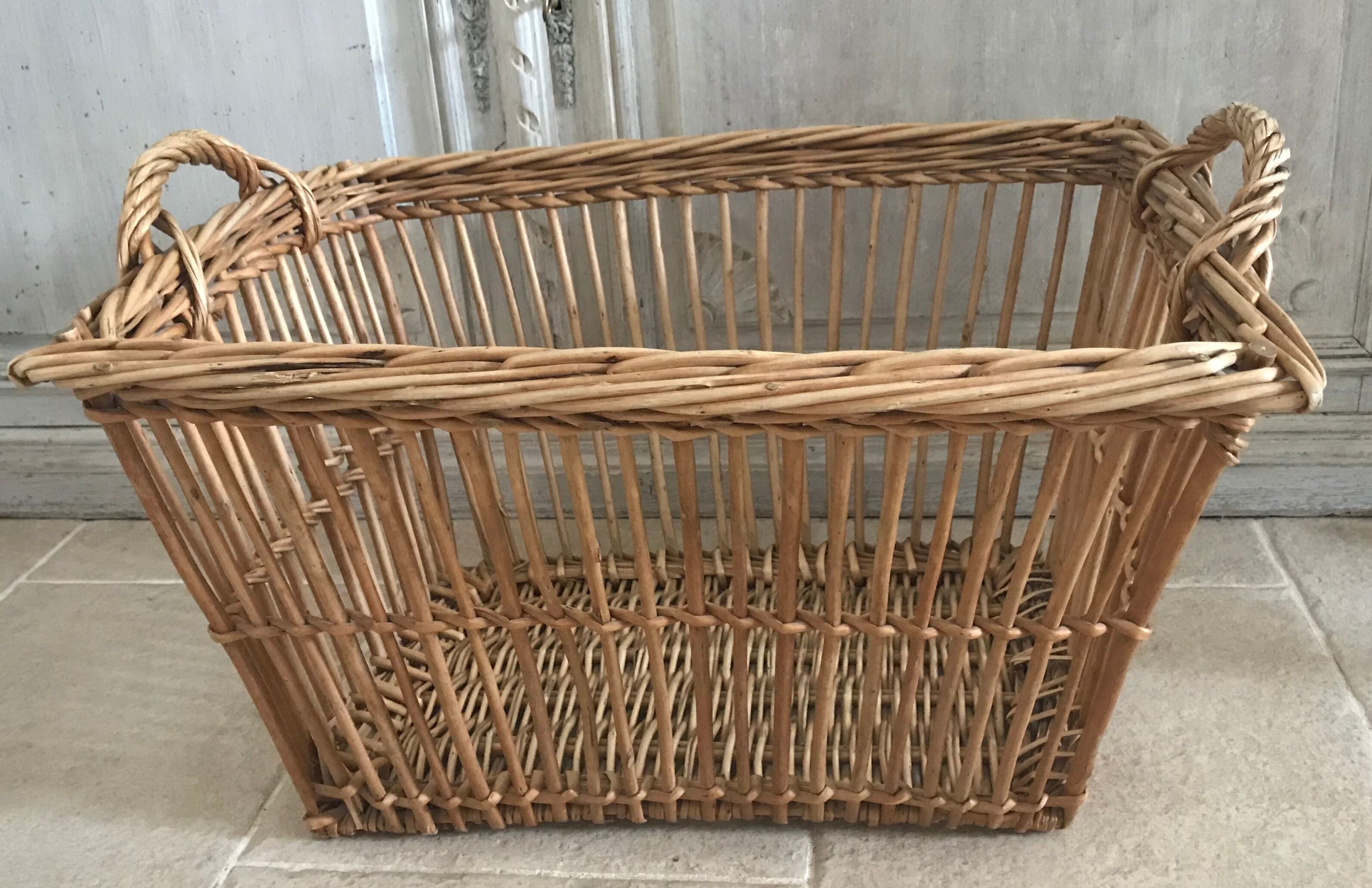 Panier à linge en osier