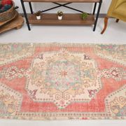 Tapis turc médaillon rouge