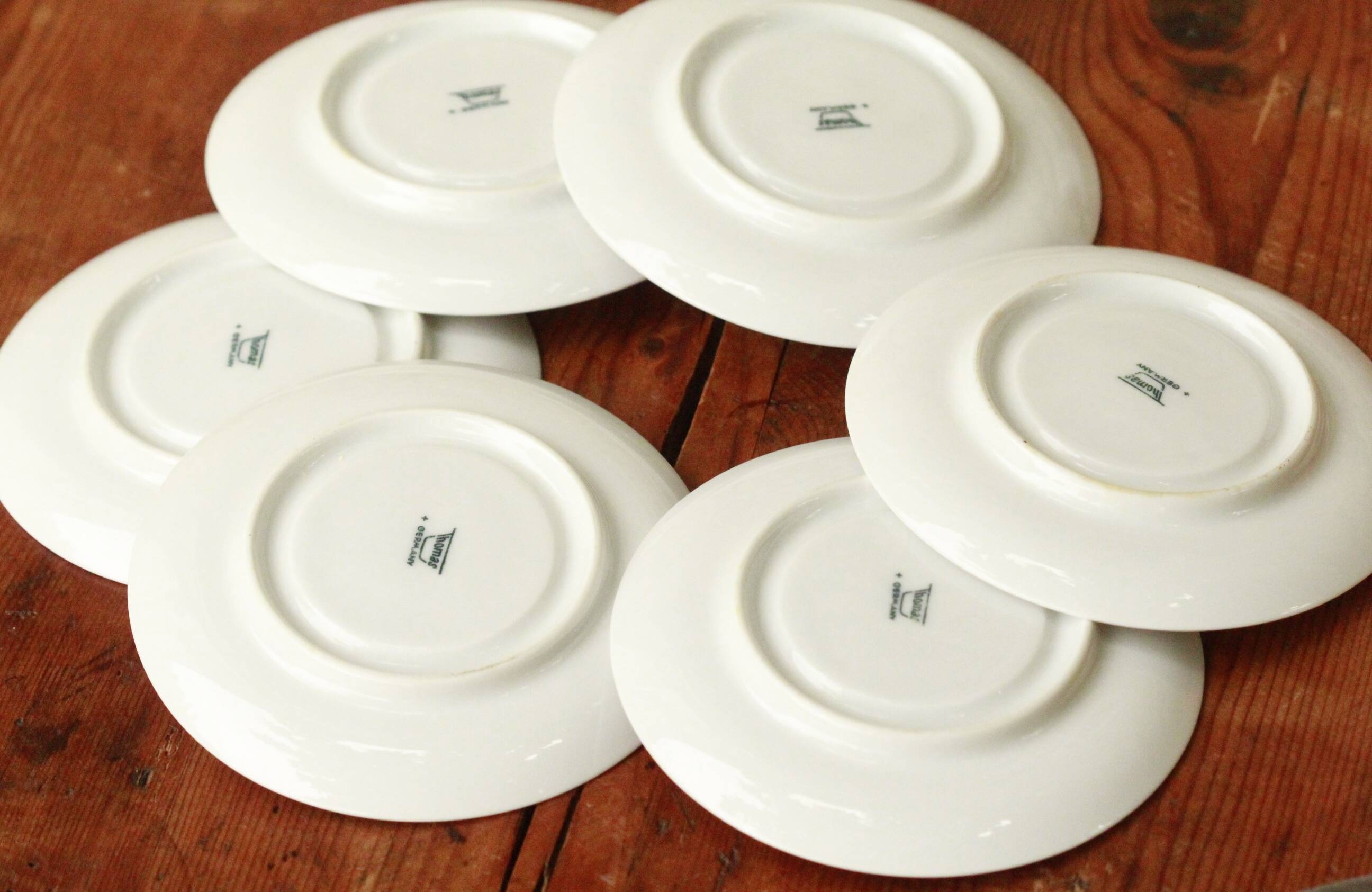 Set of 6 Thomas Germany coffee cups and 6 saucers.