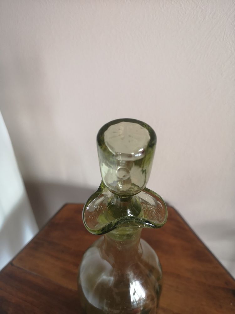 Mouth-blown glass alcohol decanter XIXth century