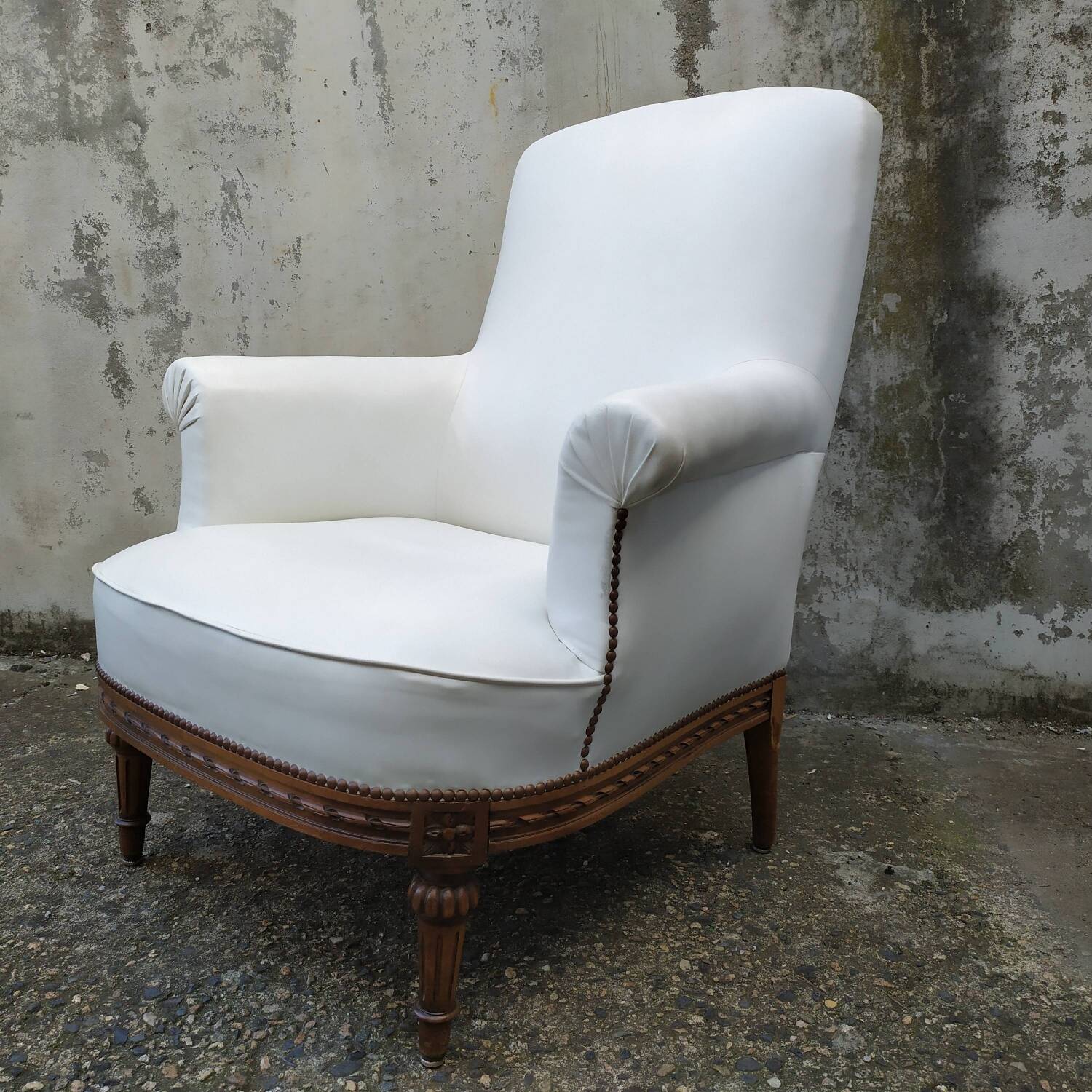 Paire de fauteuils Louis XVI
