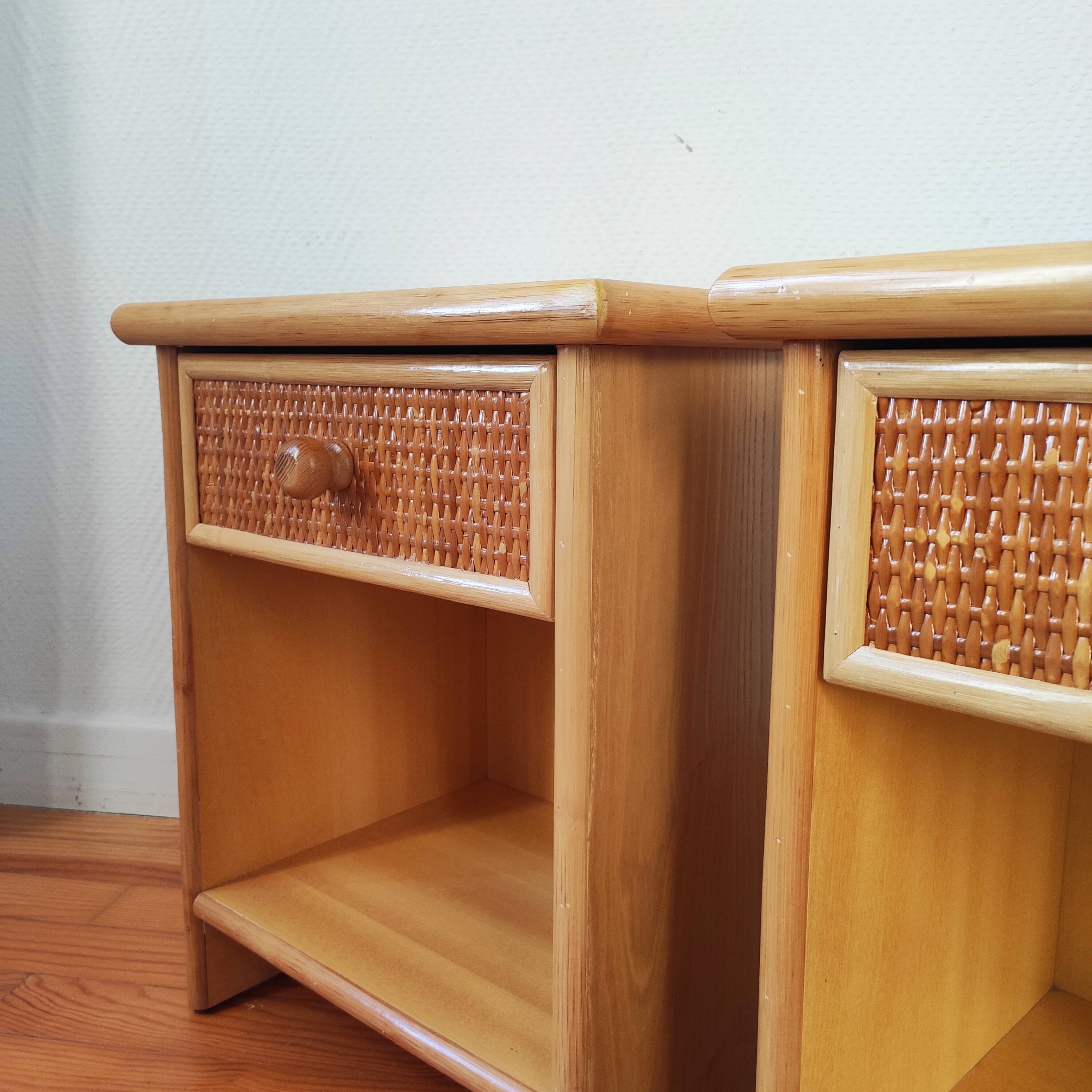 Pair of vintage bedside tables in wood and rattan.
