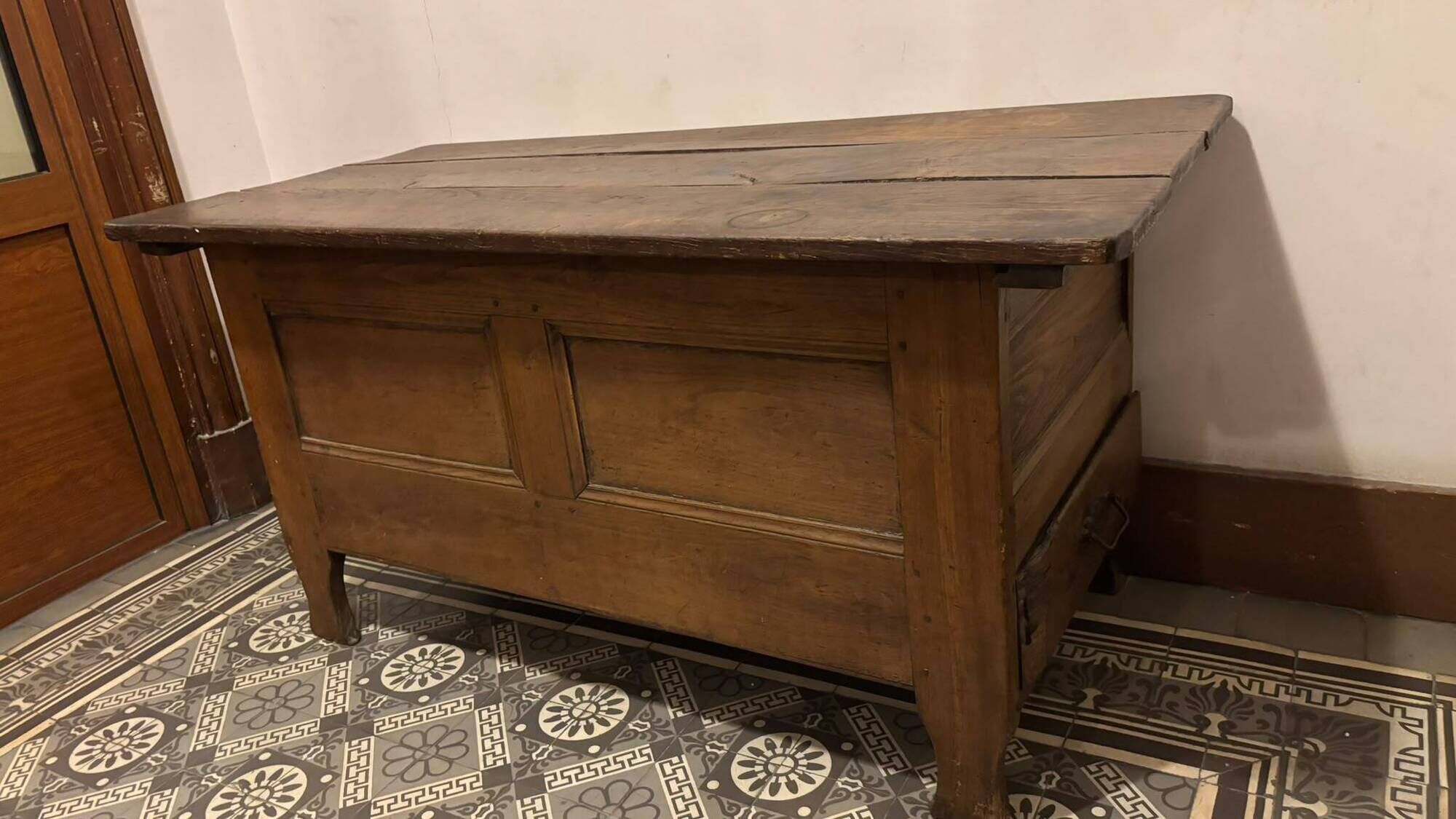 Old XIX solid dark wood dresser