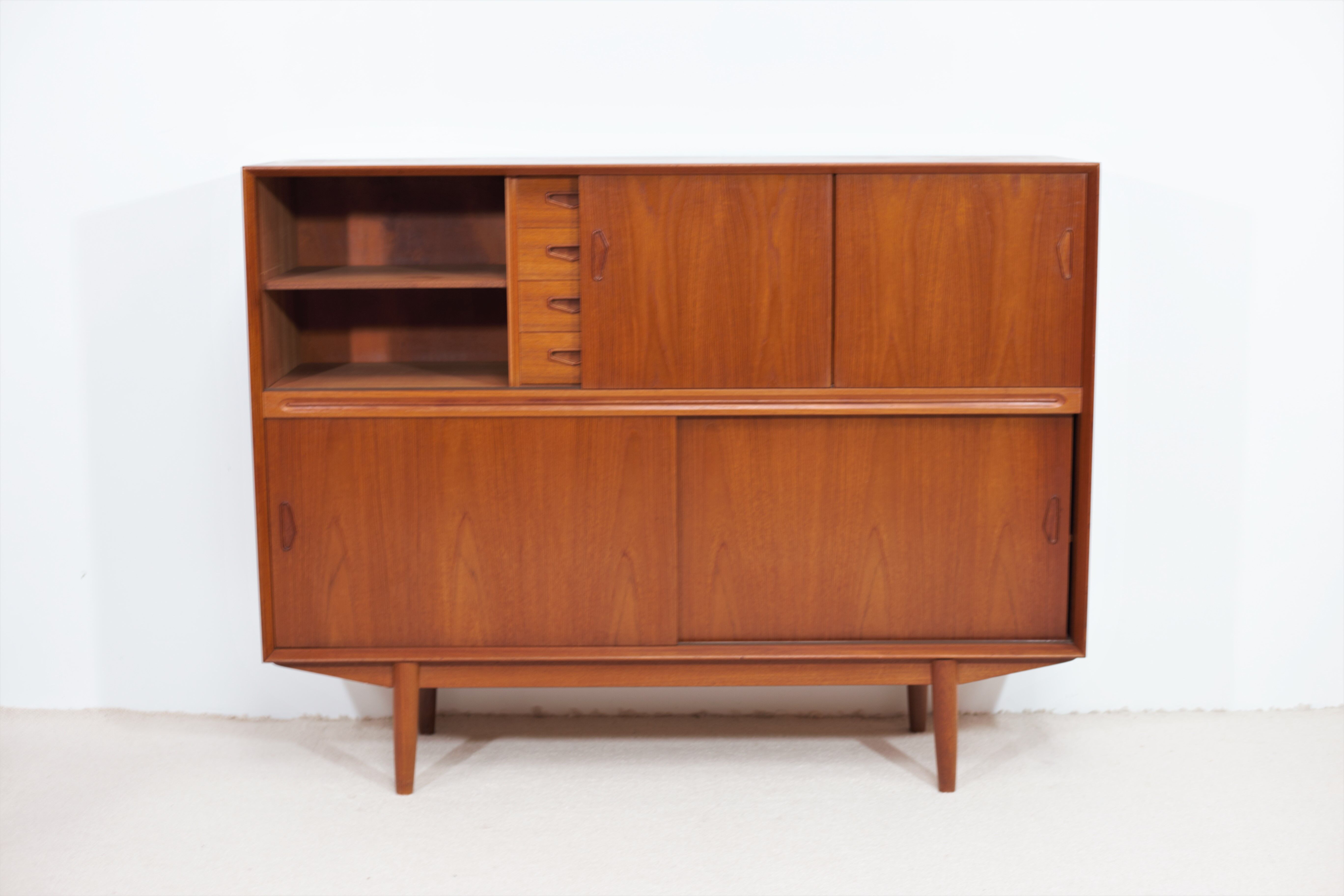 Clausen & Søn High Row