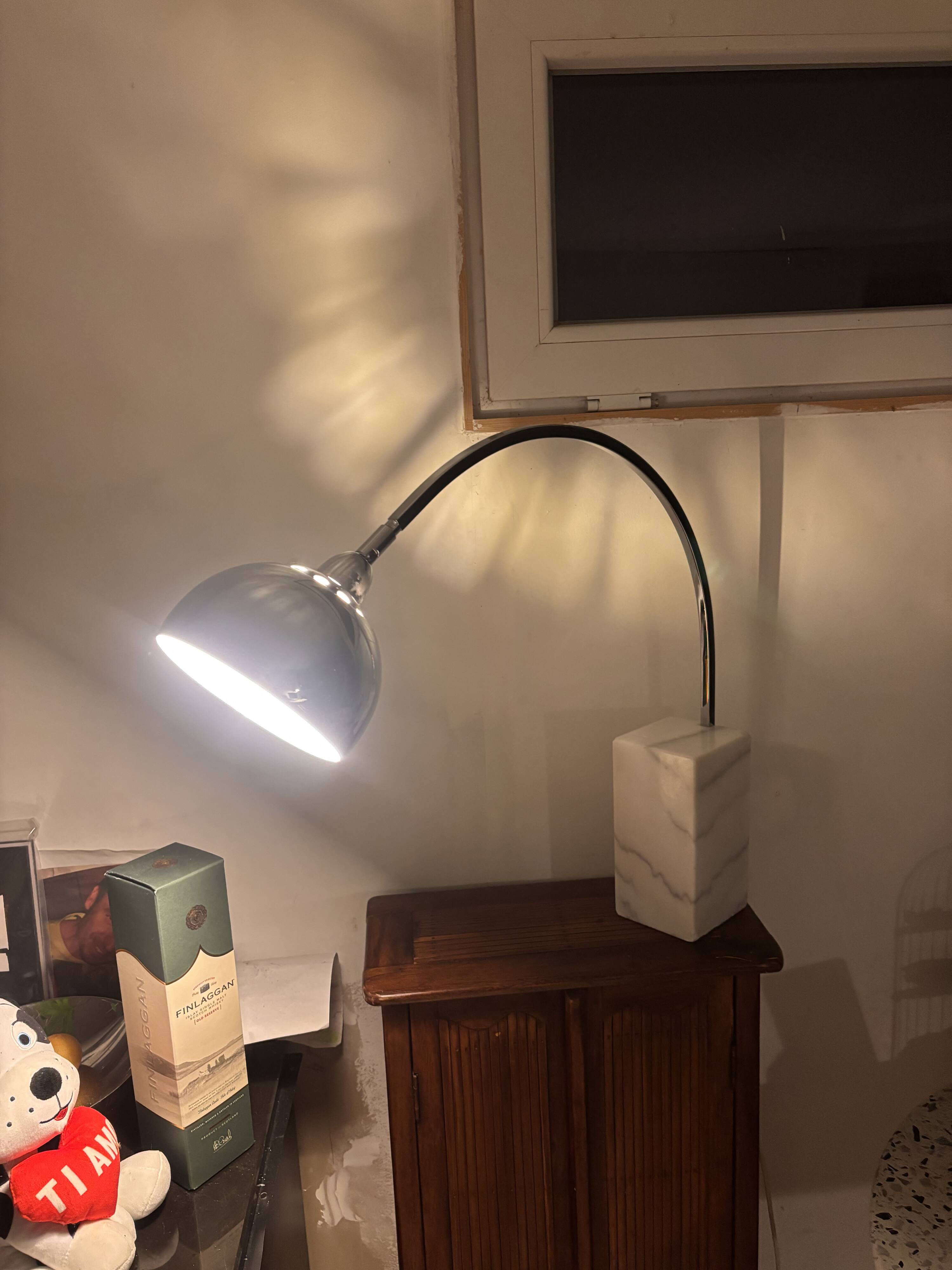 Lampe de table Baby Flos Arco par Achille et Pier Giacomo Castiglioni