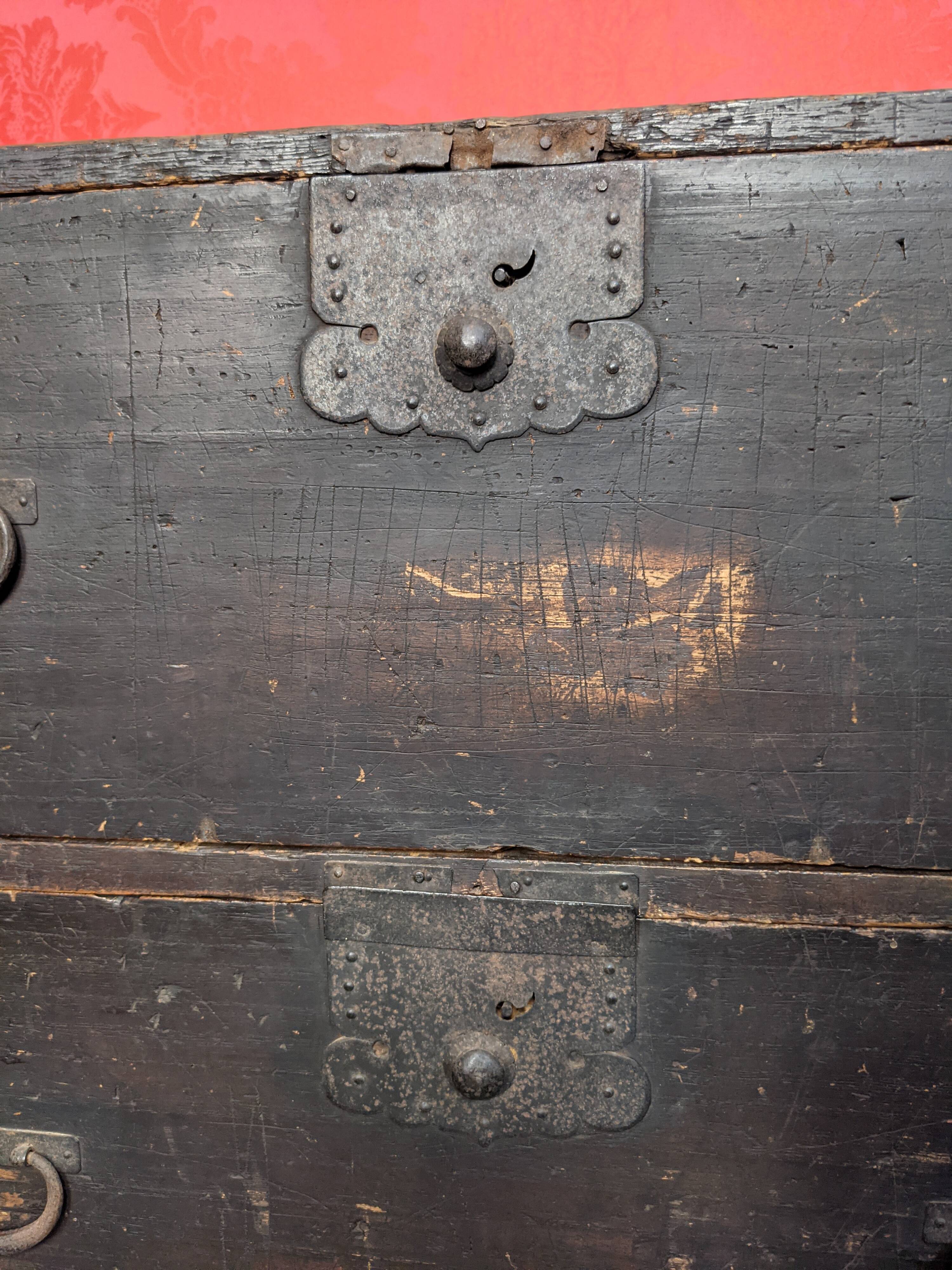 Tansu linen chest of drawers, japan, wabi sabi style, early nineteenth