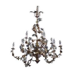 lustre en métal doré