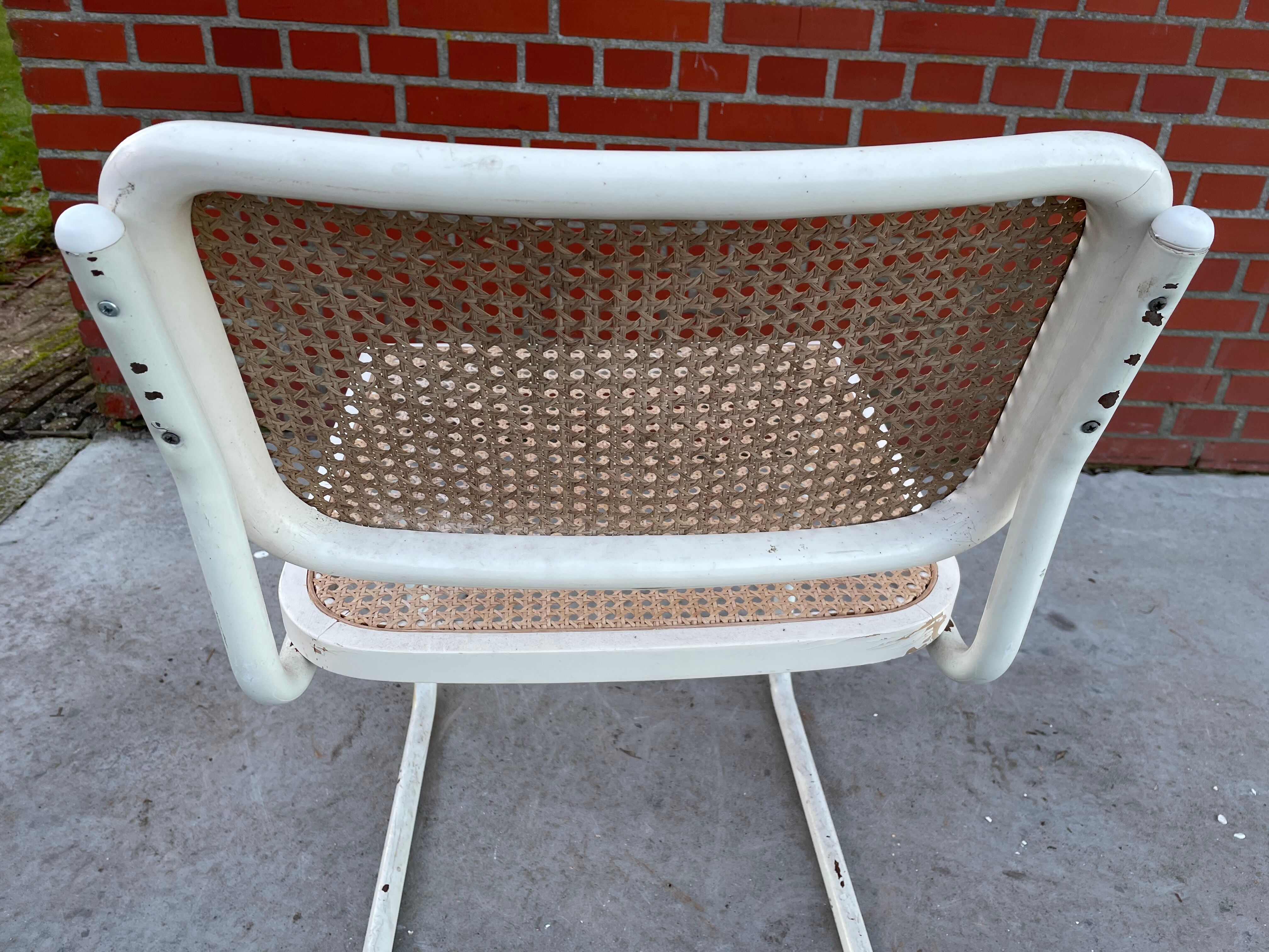 Cesca design chair b32 model white