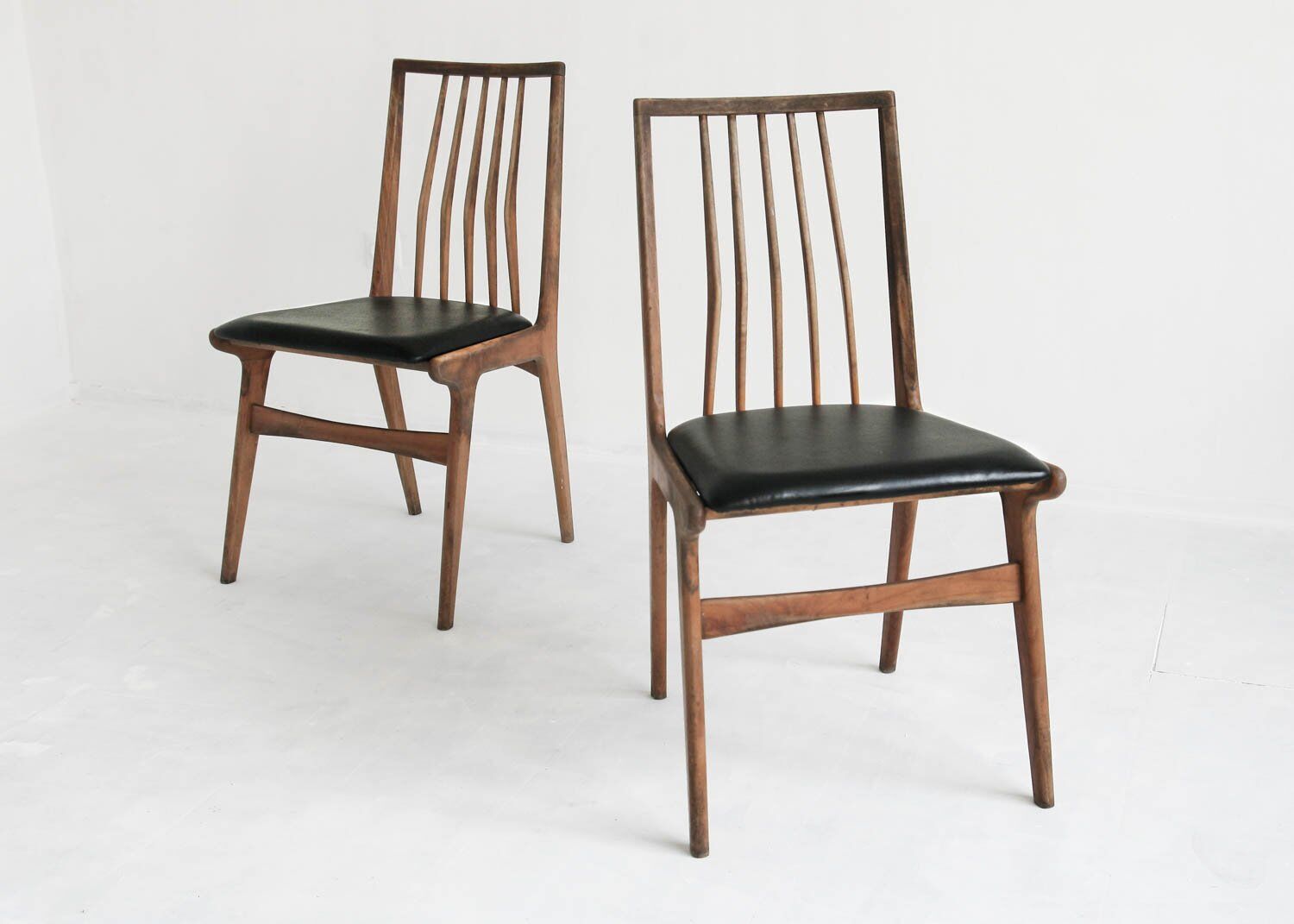 Vintage Windsor chairs, set of 3