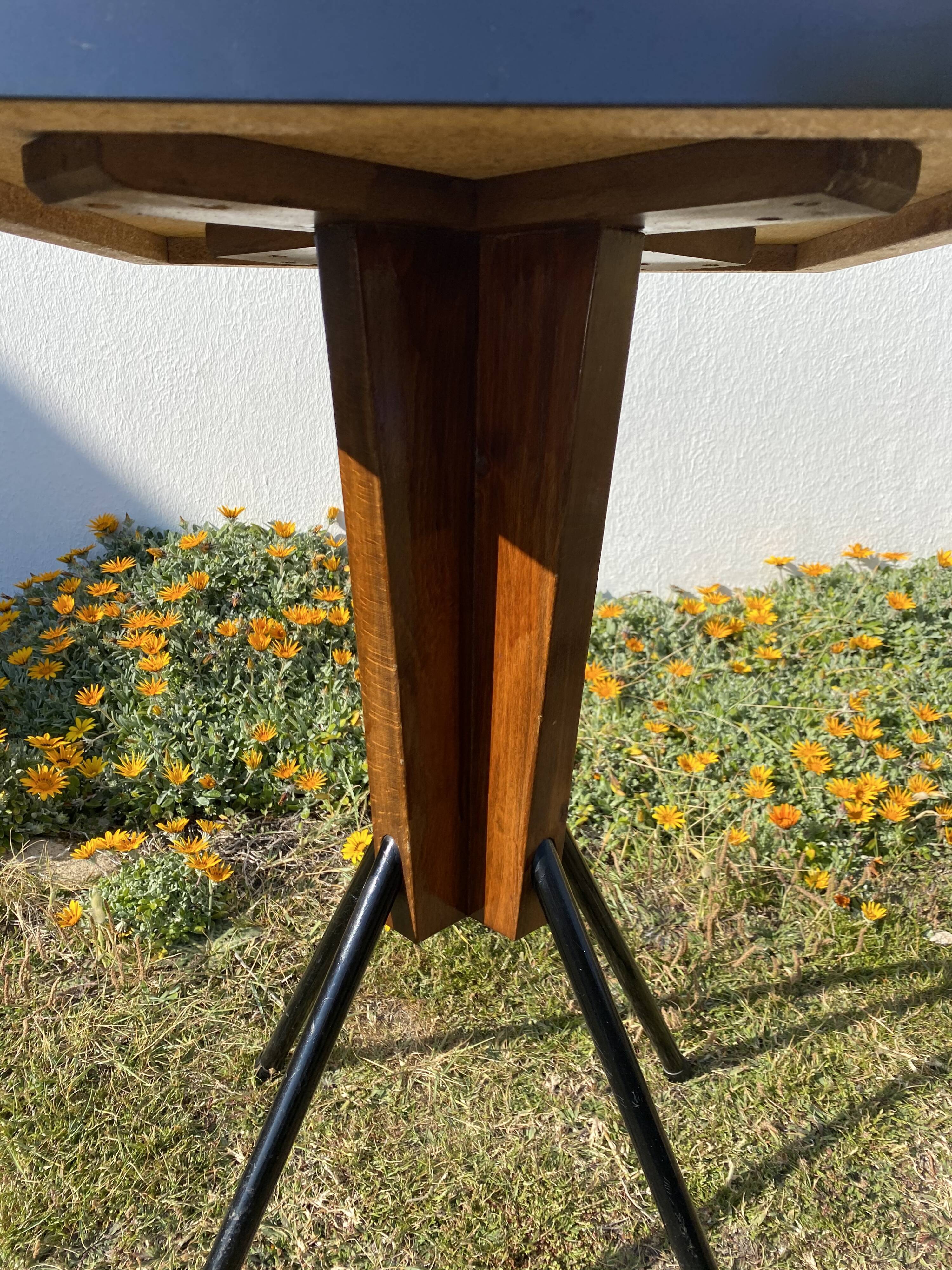 Formica bistro table and wood and metal footing