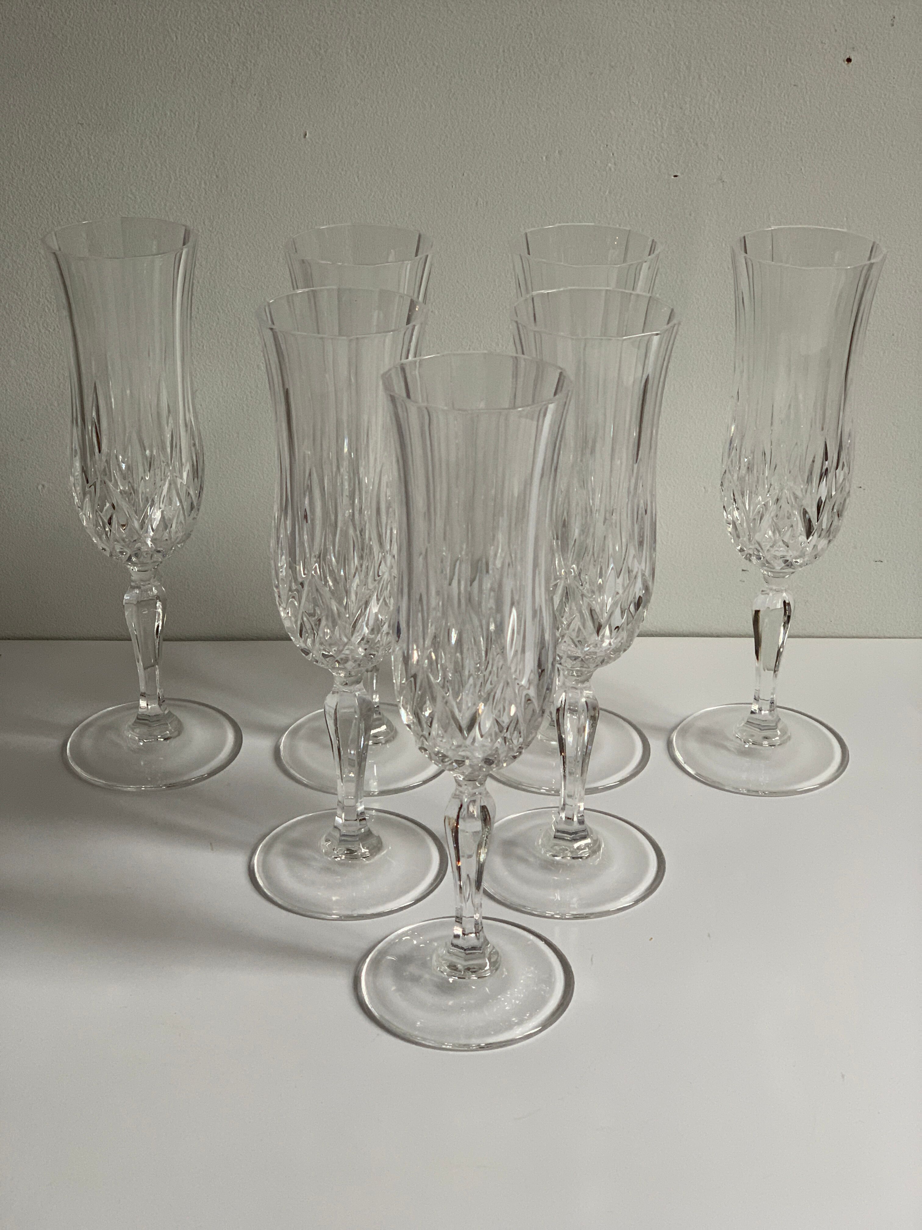 7 crystal champagne flutes